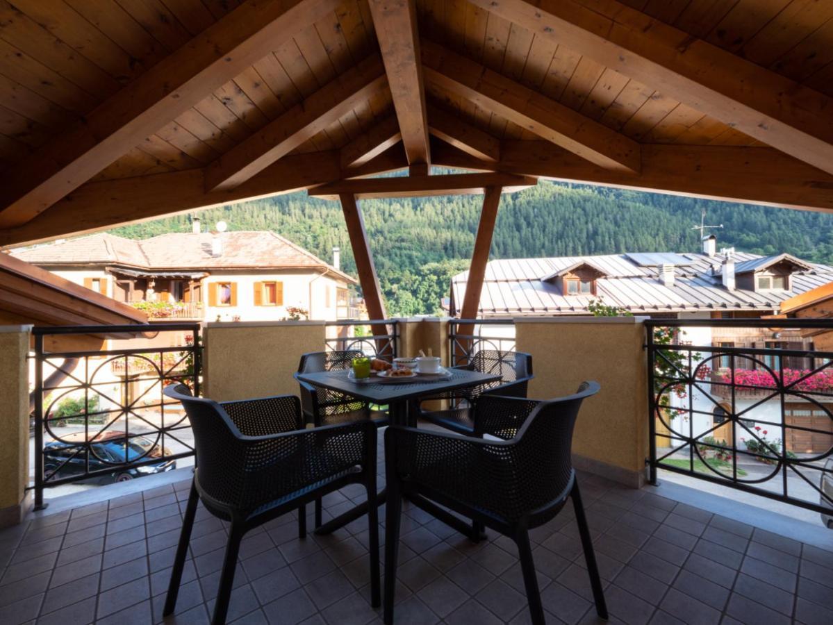 Hotel Garni Sottobosco Dimaro Exterior foto