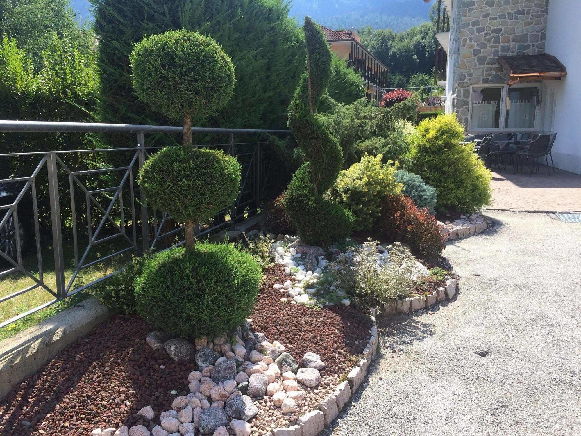 Hotel Garni Sottobosco Dimaro Exterior foto